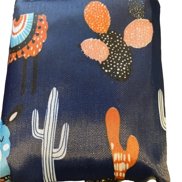 Large Beach Tote Bags Collapsible Snap Pouch Hook 15x23” 8” Drop NEW - Picture 5 of 6